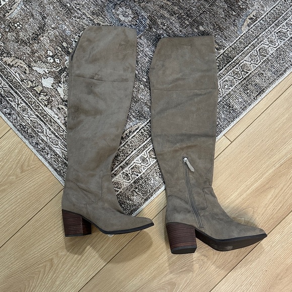 Women's Taupe Suede Knee-High Block Heel Boots - Picture 2 of 4